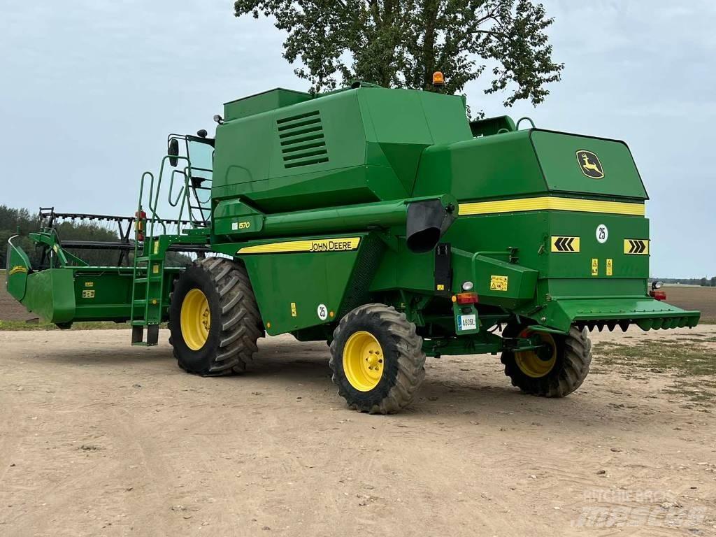 John Deere 1570 Зернозбиральні комбайни