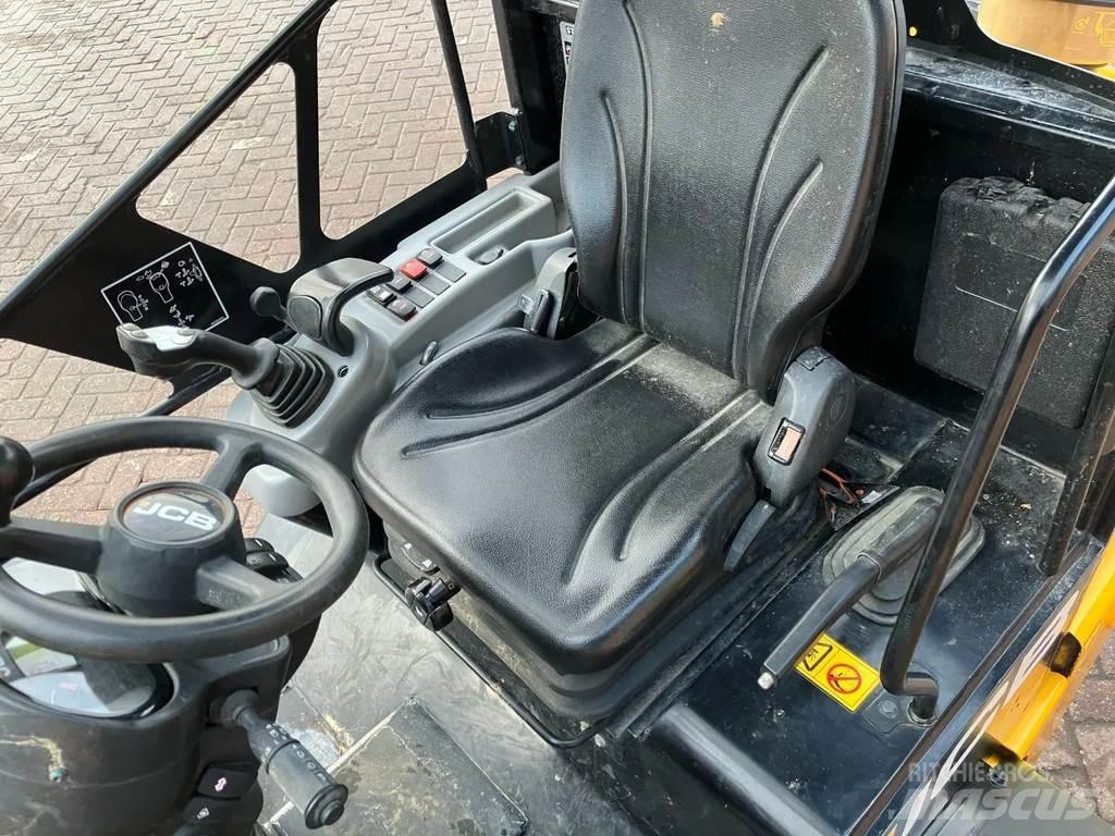 JCB 403 PLUS Малі навантажувачі