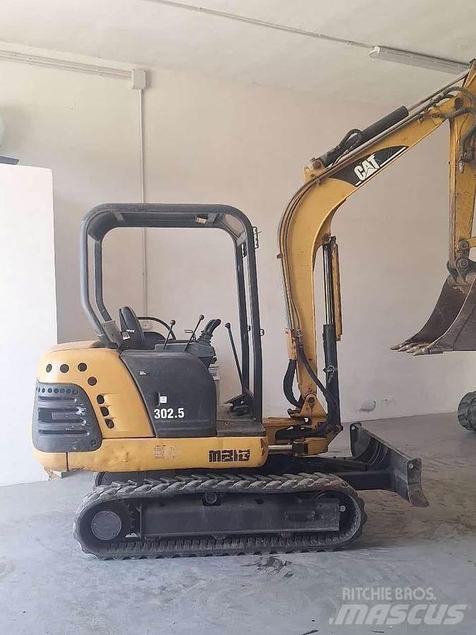 CAT 302.5 Міні-екскаватори < 7т