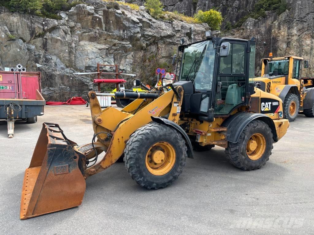 CAT 908 H 2 Фронтальні навантажувачі