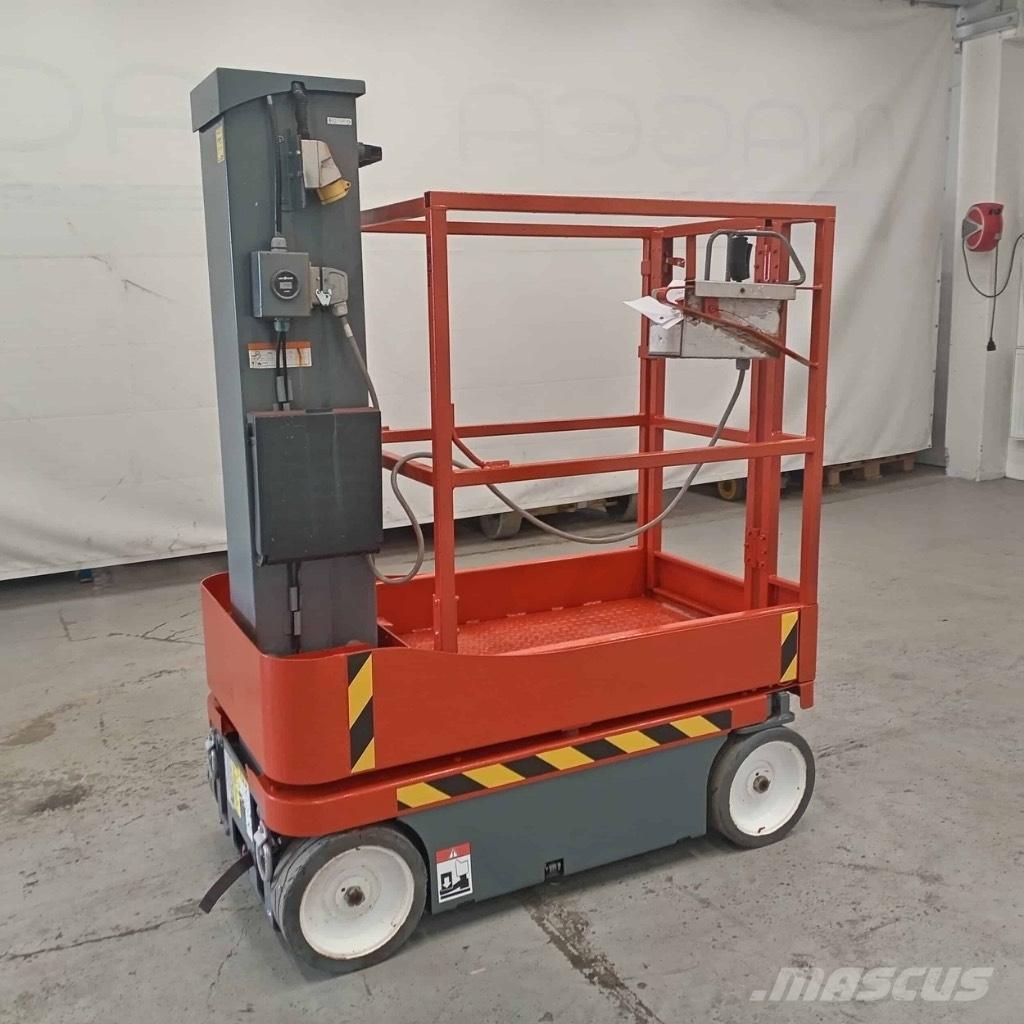 SkyJack SJ 12 Вертикальні щоглові підйомники