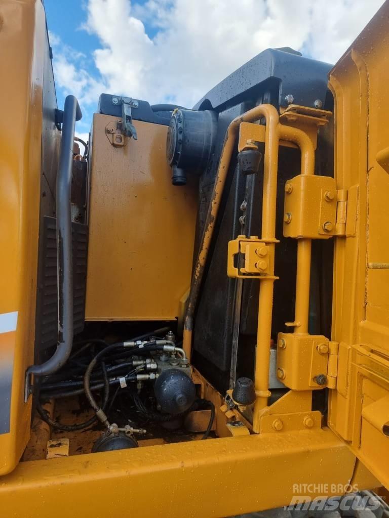 CASE WX 145 Колісні екскаватори