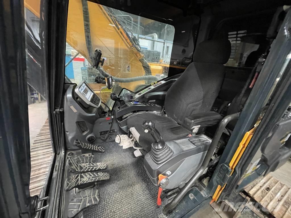 Hyundai HX 260 L Гусеничні екскаватори