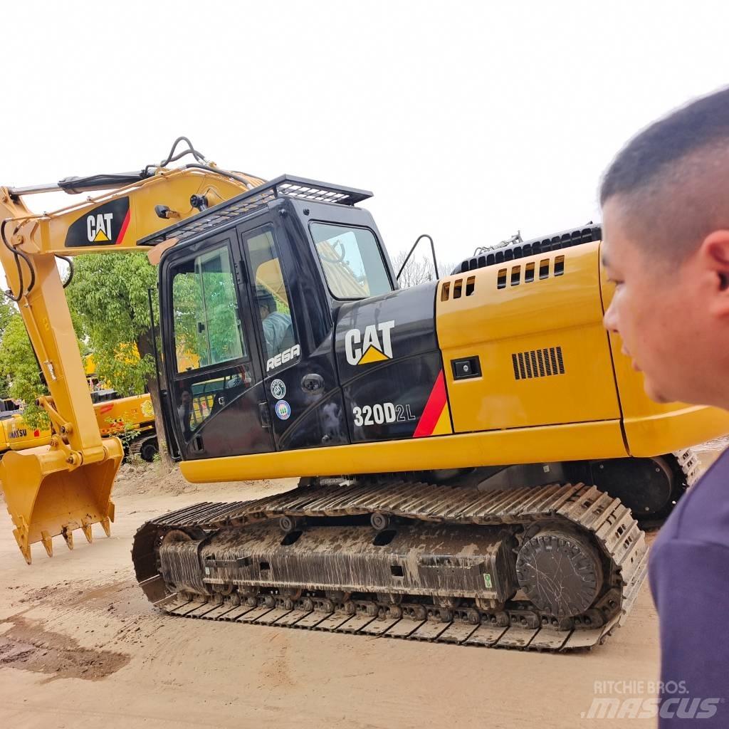 CAT 320 D Гусеничні екскаватори