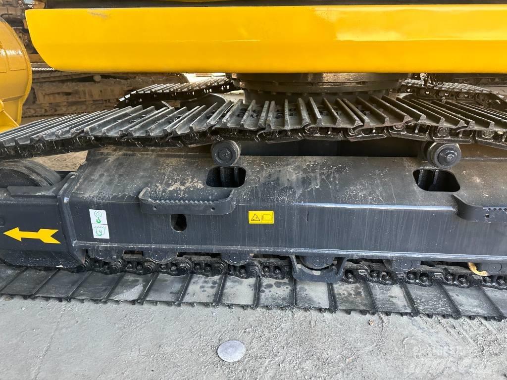 Komatsu PC 200-8 Середні екскаватори 7т. - 12т.