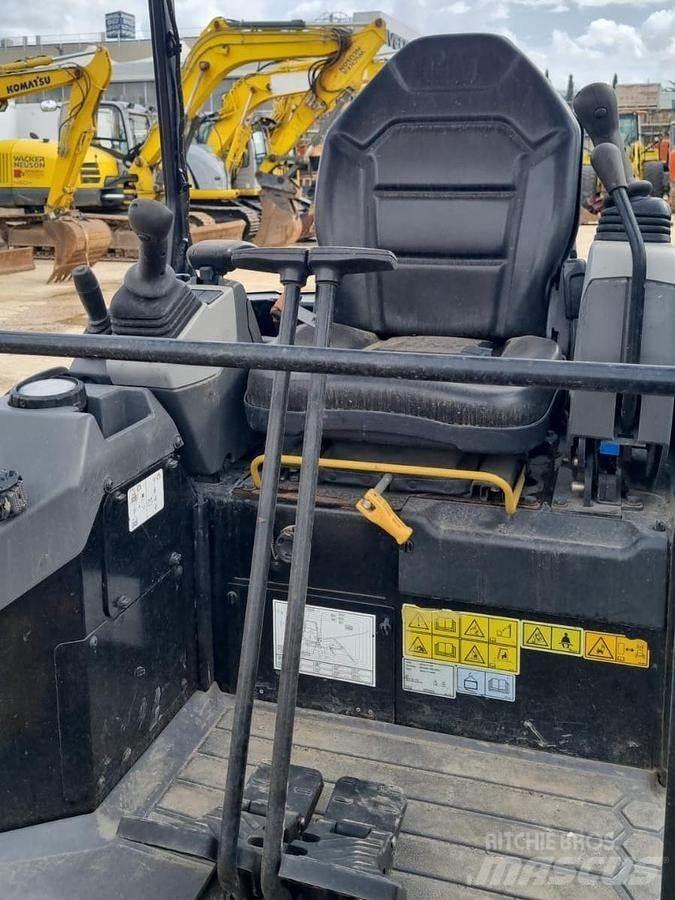 CAT 301.5 Міні-екскаватори < 7т