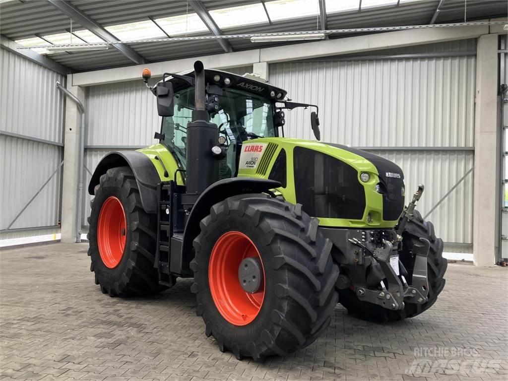 CLAAS Axion 930 Трактори