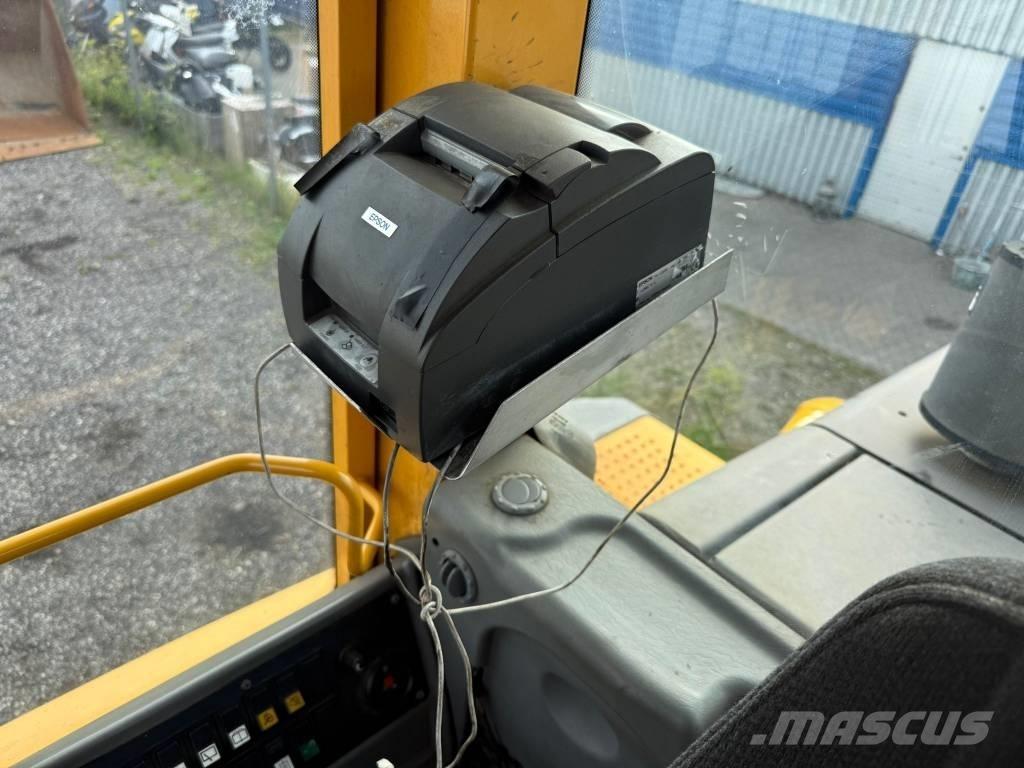 Volvo L 90 E Фронтальні навантажувачі
