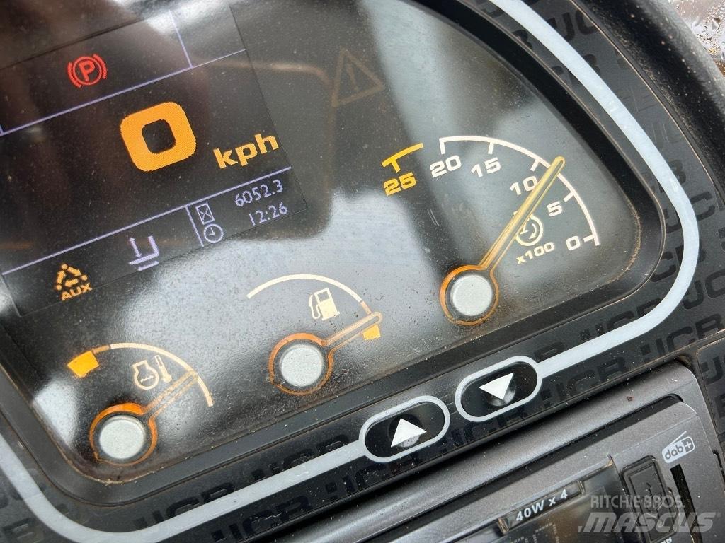 JCB 540-140 Sway / AC Телескопічні навантажувачі