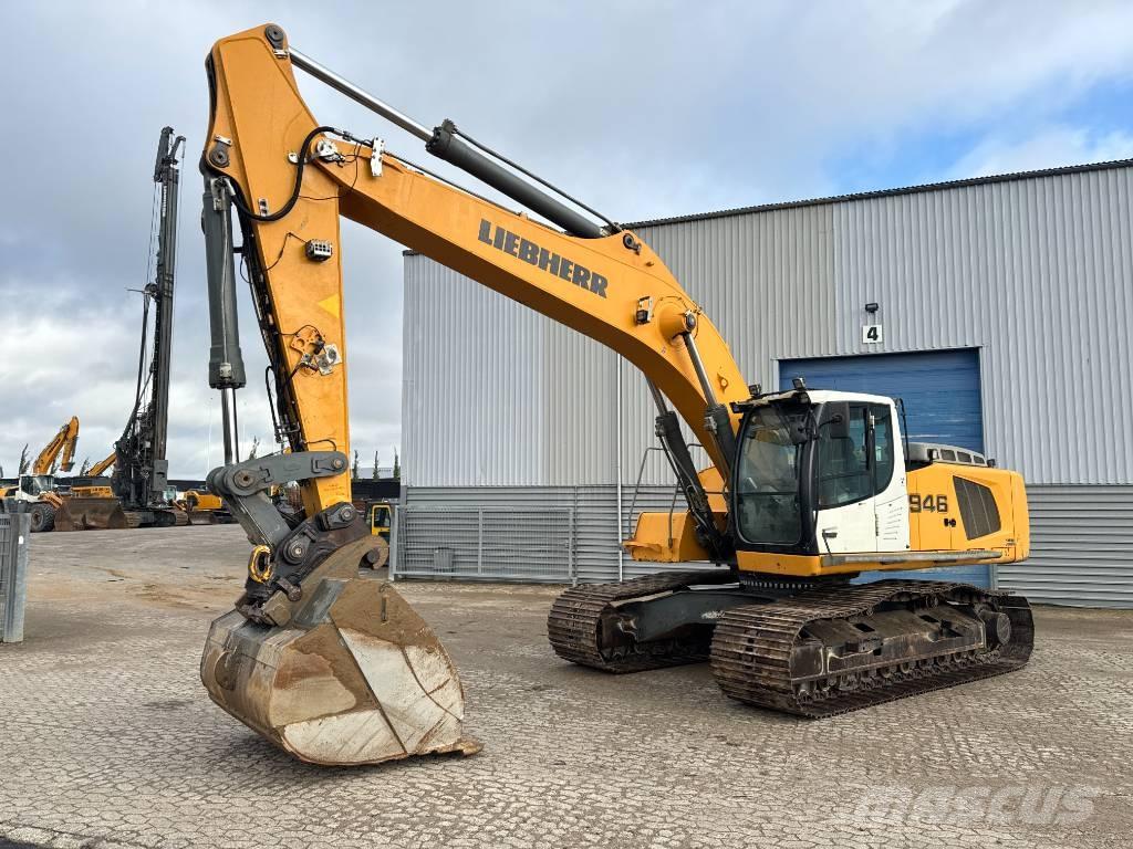 Liebherr R 946 Гусеничні екскаватори