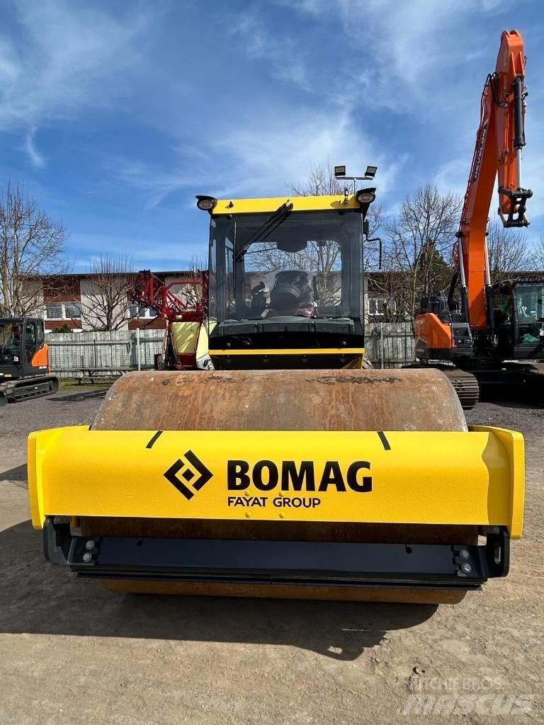 Bomag BW 211 D5 Ущільнювачі грунту