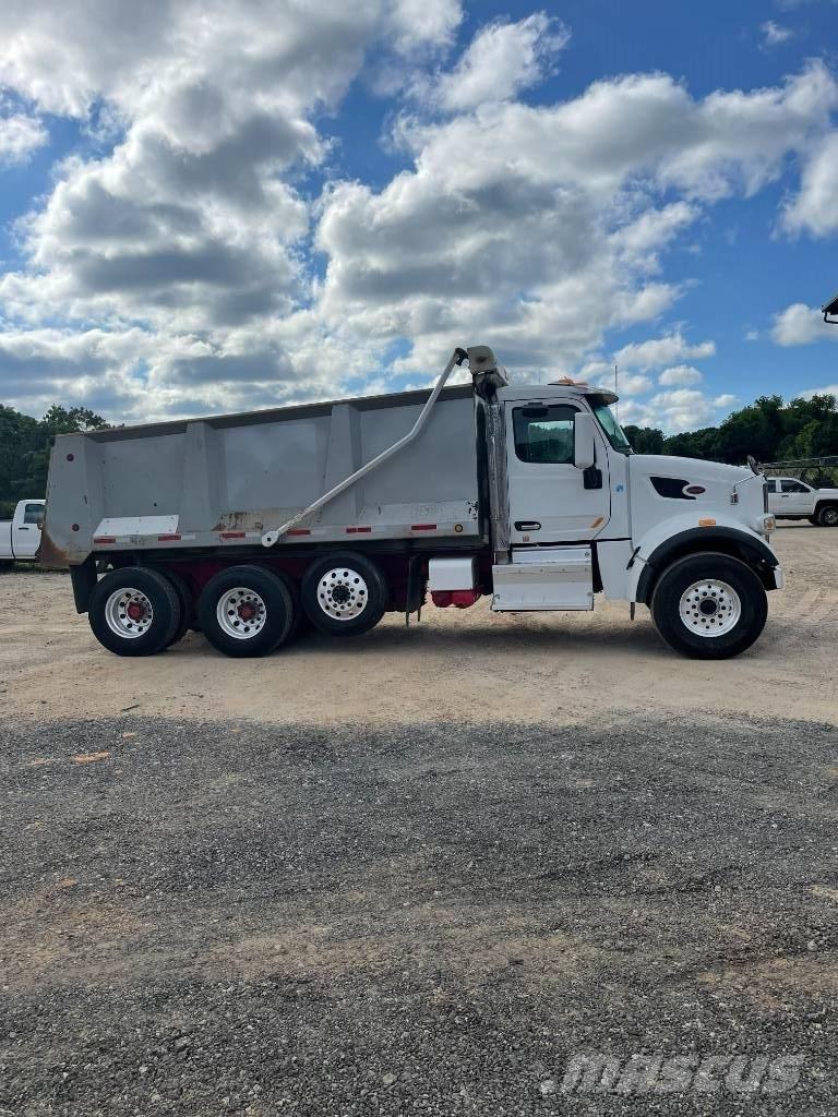 Peterbilt Dump truck Самоскиди