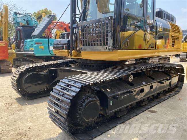 CAT 330 D2 L Гусеничні екскаватори