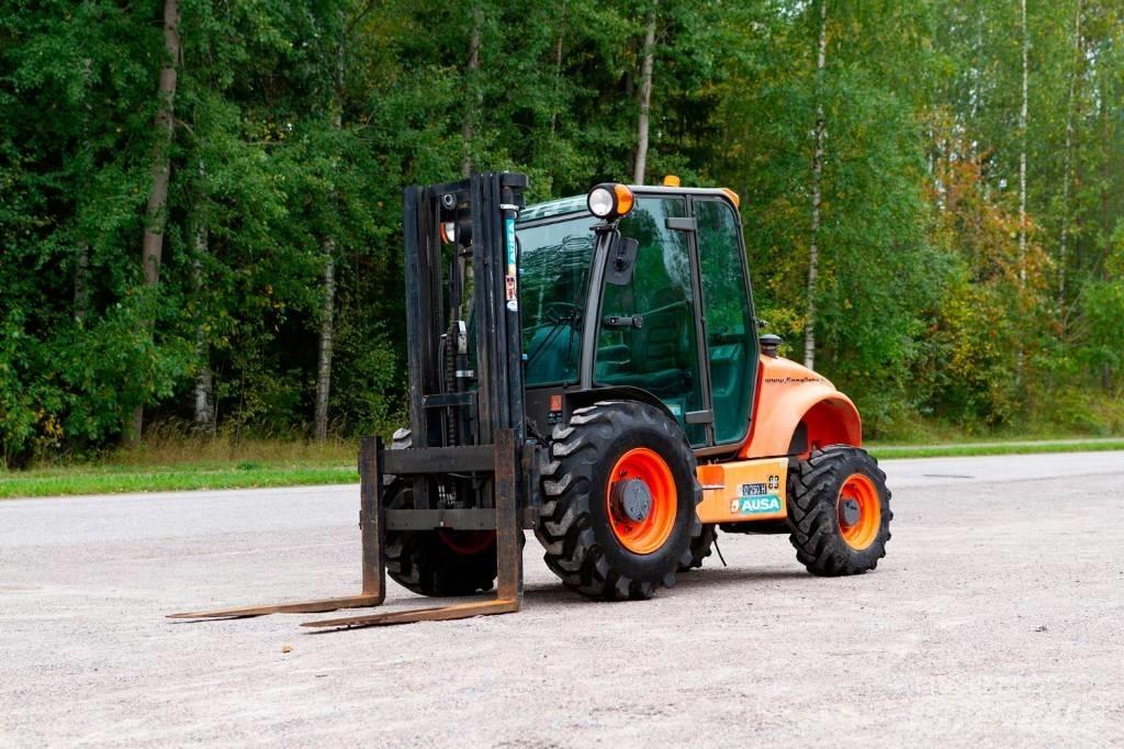 Ausa C 250 H Навантажувачі підвищеної прохідності