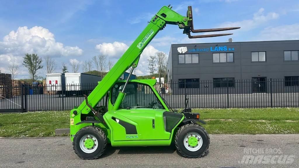 Merlo P25.6 Телескопічний навантажувач