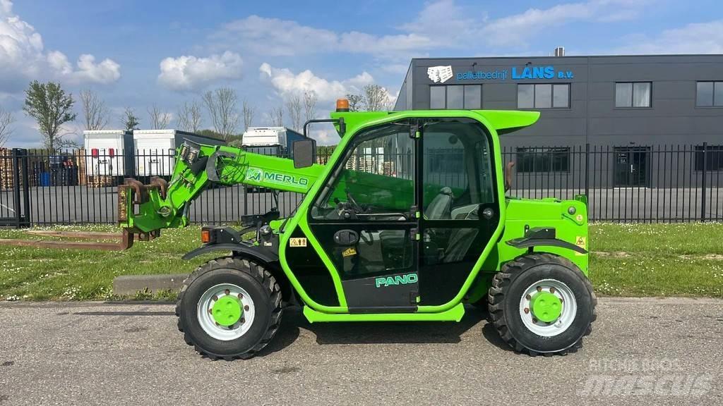 Merlo P25.6 Телескопічний навантажувач