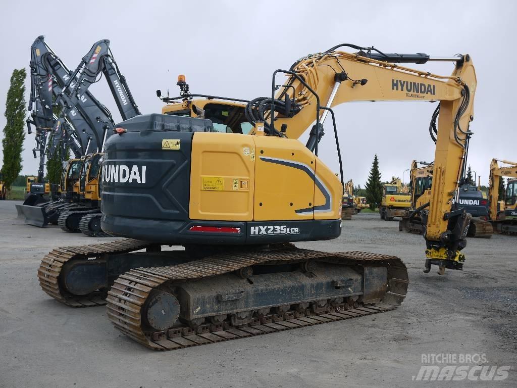Hyundai HX 235 LCR Гусеничні екскаватори