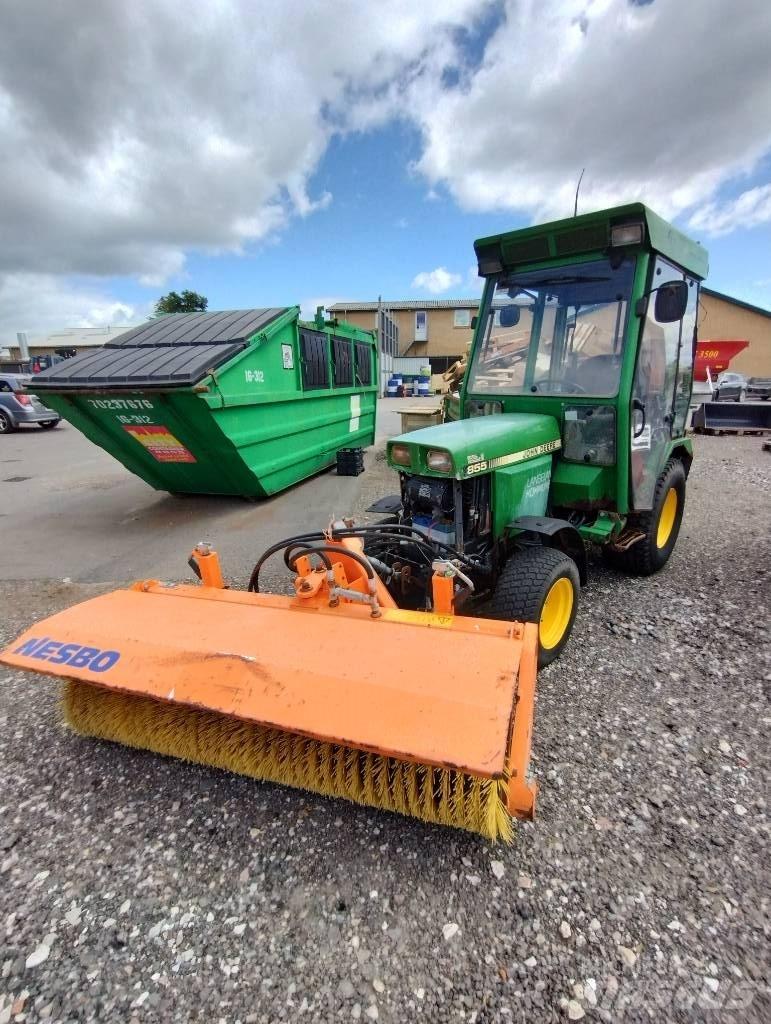 John Deere 955 Трактори