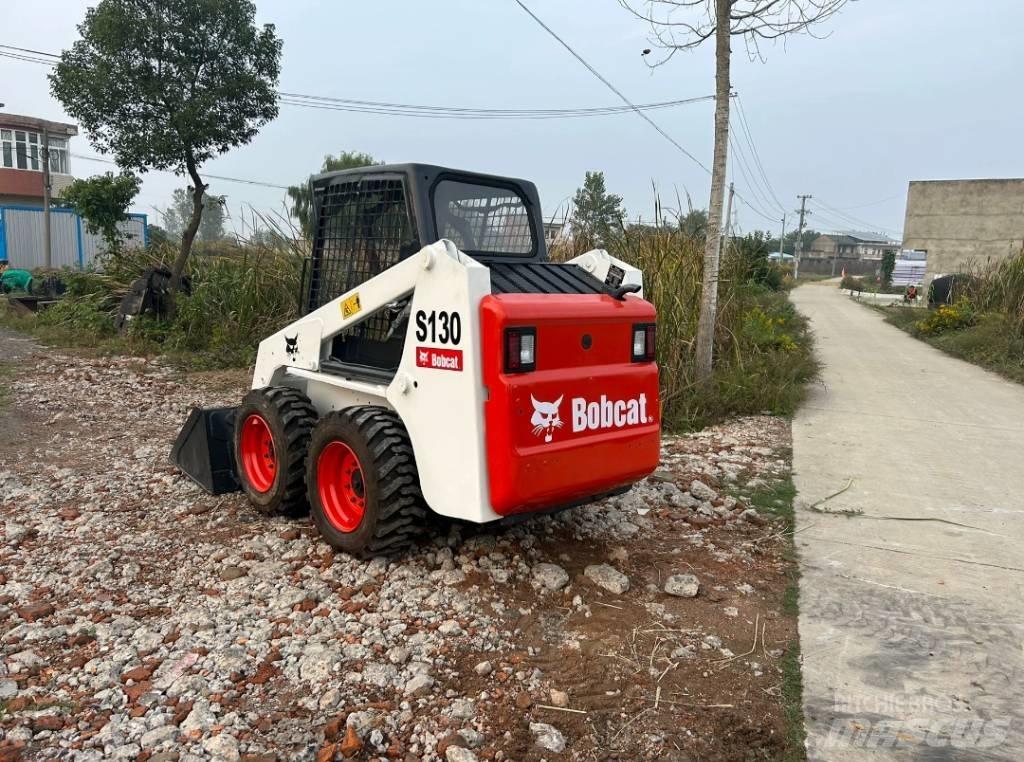 Bobcat S 130 Міні-навантажувачі
