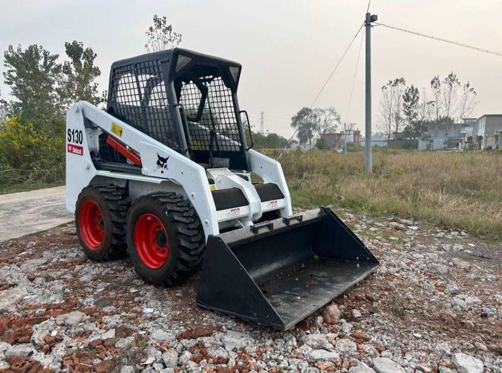 Bobcat S 130 Міні-навантажувачі