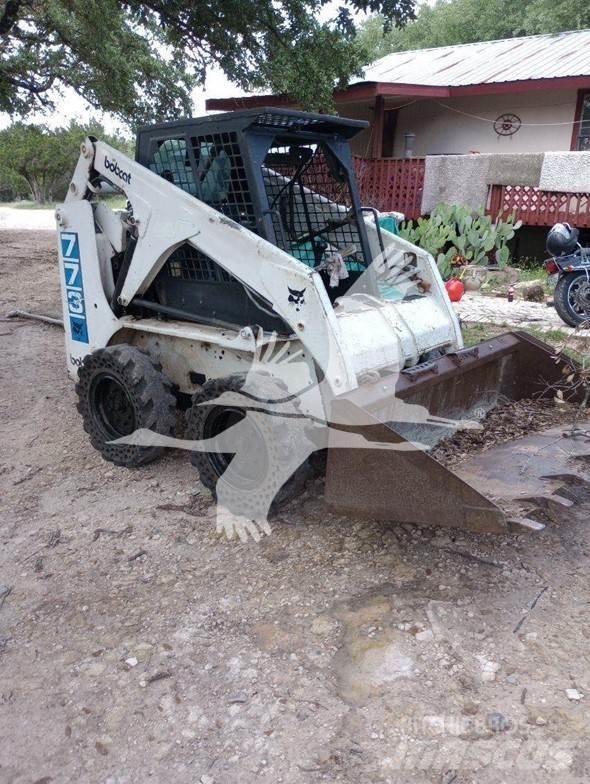 Bobcat 773 Міні-навантажувачі