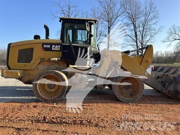 CAT 924K Фронтальні навантажувачі