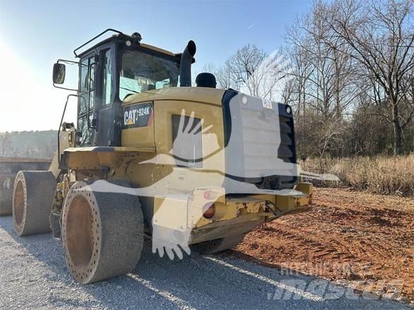 CAT 924K Фронтальні навантажувачі