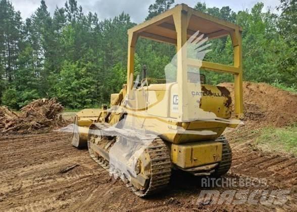CAT 951C Гусеничні вантажники
