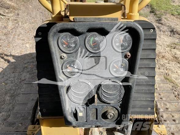 CAT D3G XL Гусеничні бульдозери
