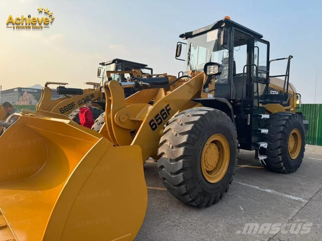 SEM 656F Фронтальні навантажувачі