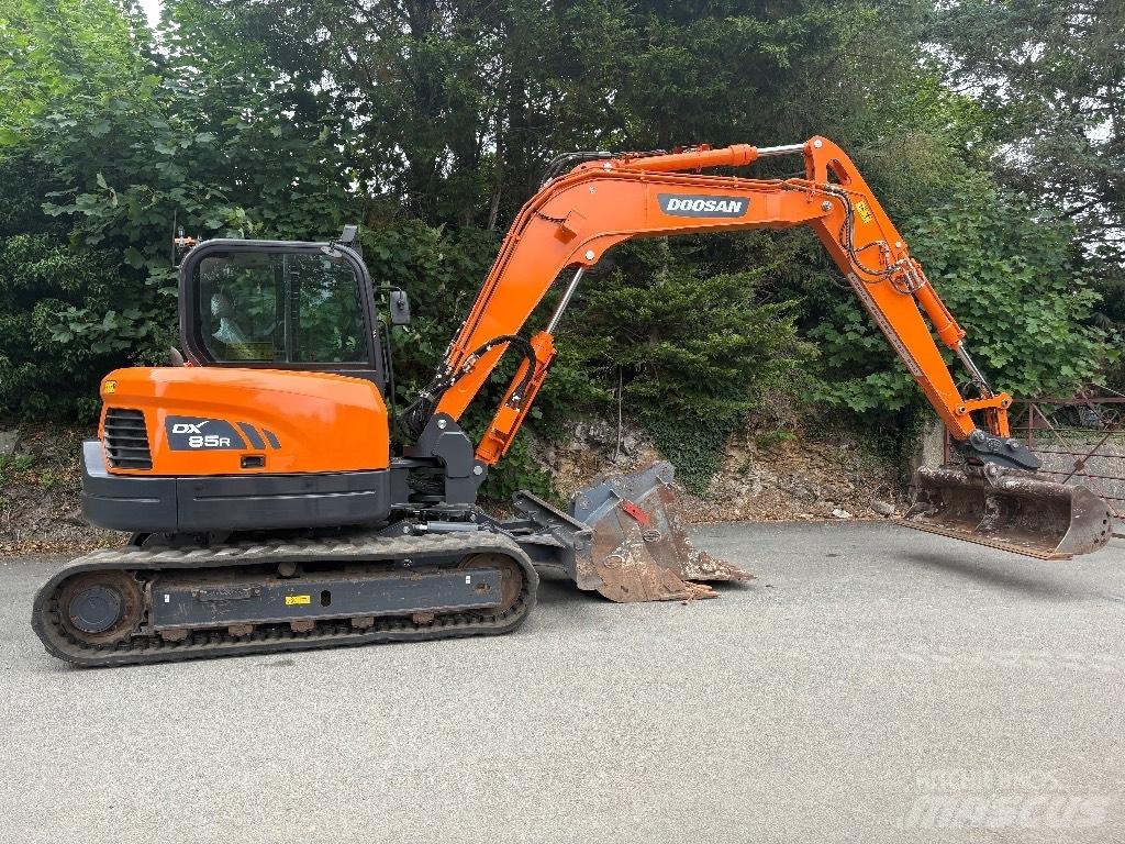 Doosan DX 85 R Середні екскаватори 7т. - 12т.