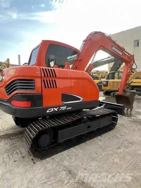 Doosan DX75-9C Середні екскаватори 7т. - 12т.