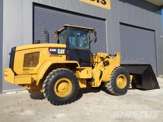 CAT 938M Фронтальні навантажувачі