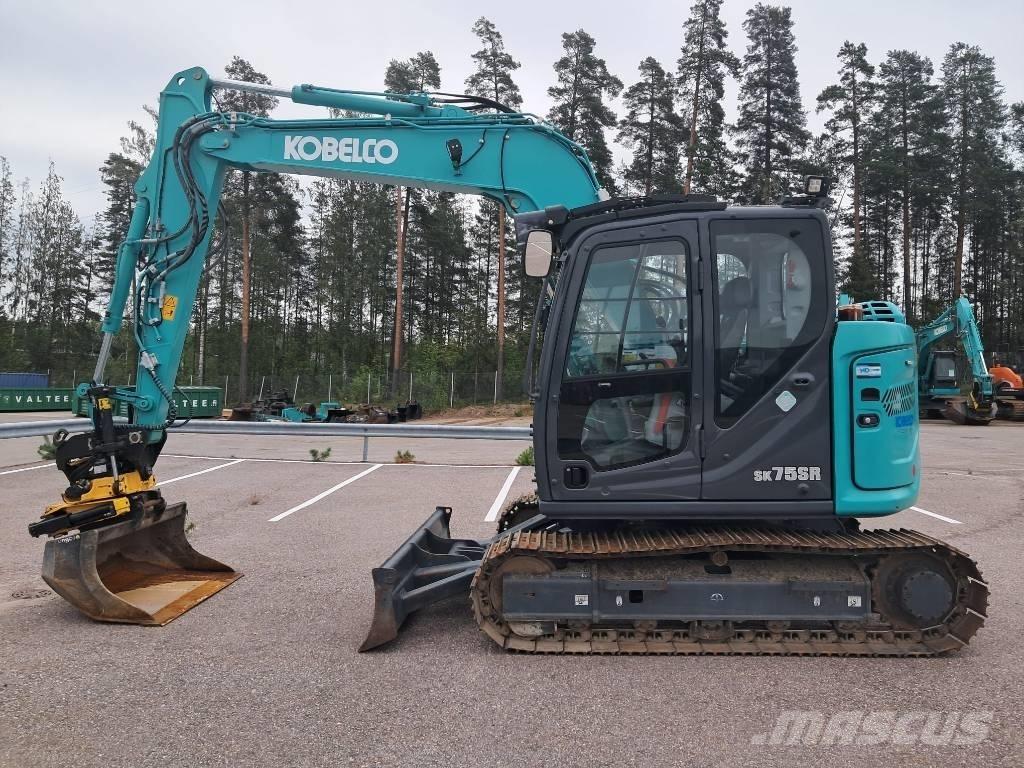 Kobelco SK75SR-7 Середні екскаватори 7т. - 12т.
