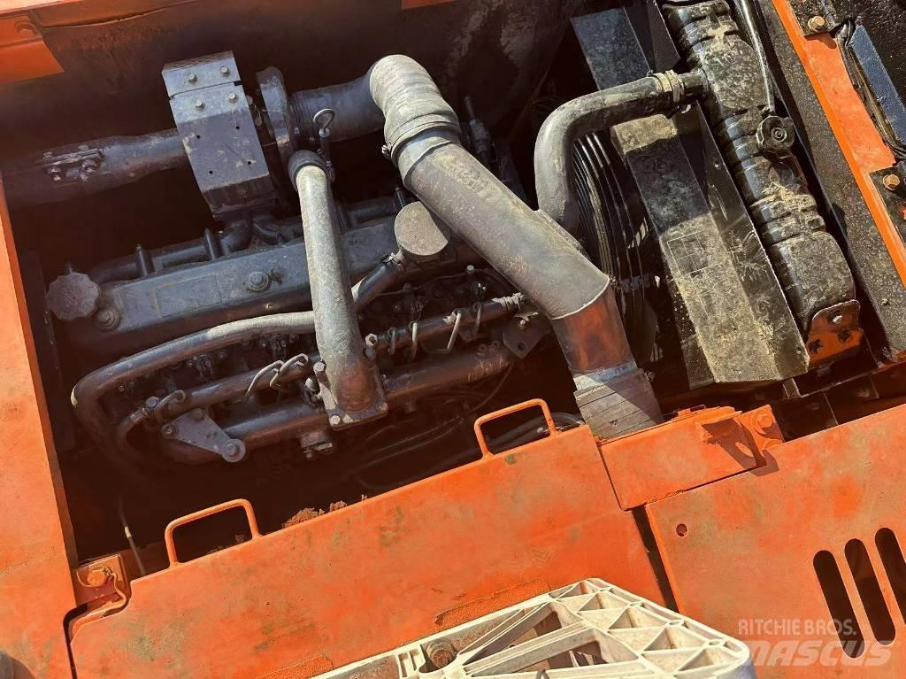 Doosan 150 W-7 Колісні екскаватори