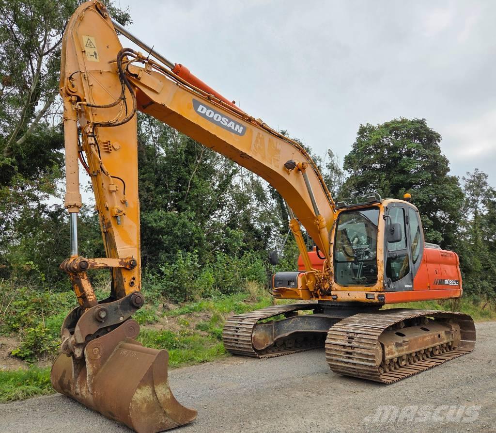 Doosan DX 225 LC Гусеничні екскаватори