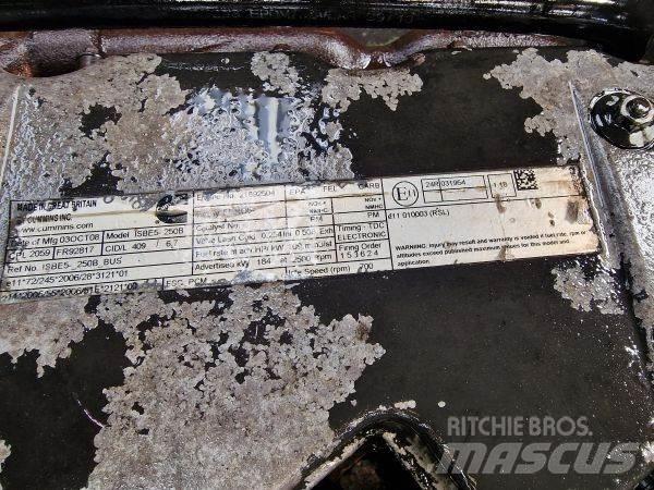 Cummins ISBE5- 250B Двигуни