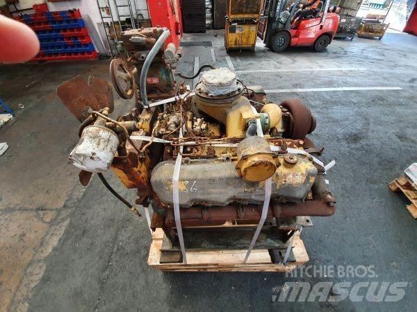 CAT 3208T Двигуни