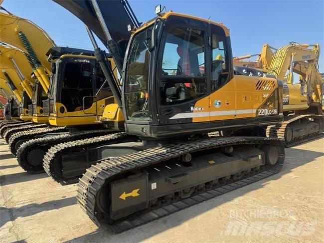 Hyundai Robex 220 LC Гусеничні екскаватори
