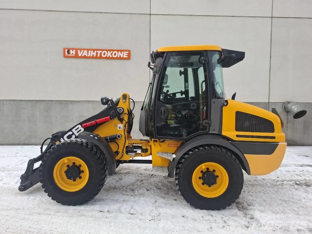 JCB 409 Фронтальні навантажувачі