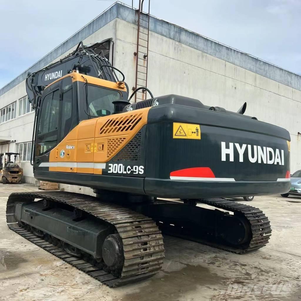 Hyundai R300LC-9S Гусеничні екскаватори