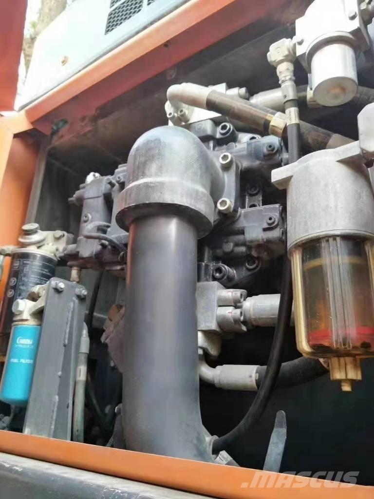 Doosan DX 530 LC-5 Гусеничні екскаватори