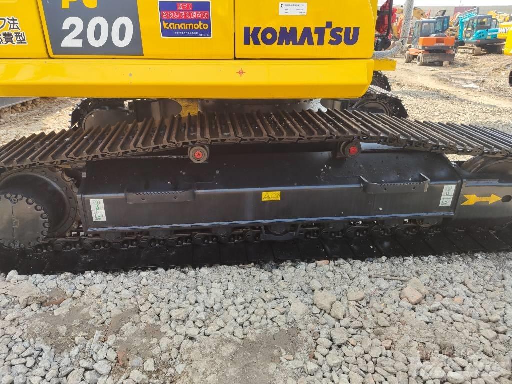 Komatsu PC 200 Гусеничні екскаватори