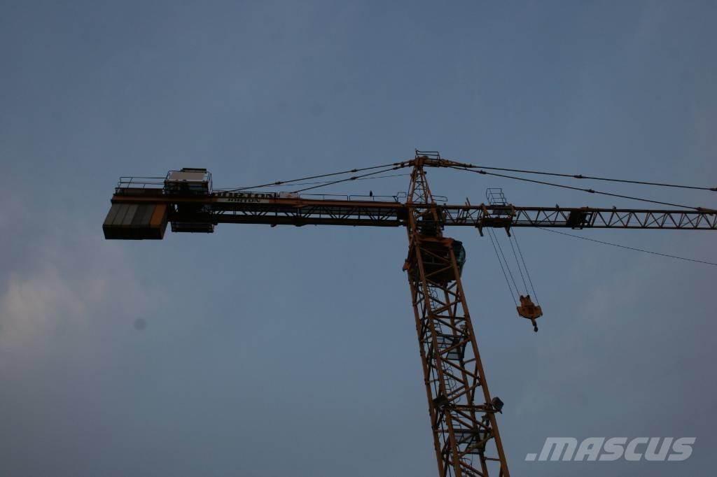 Potain MD285B Баштові крани