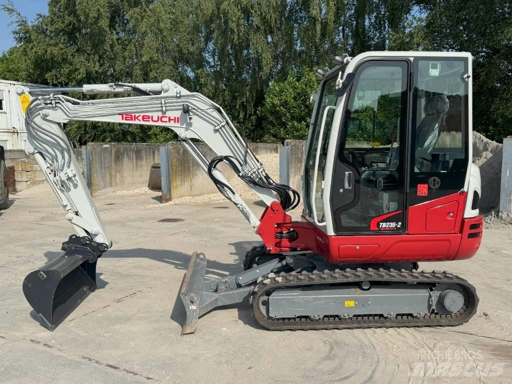 Takeuchi TB 235-2 Міні-екскаватори < 7т