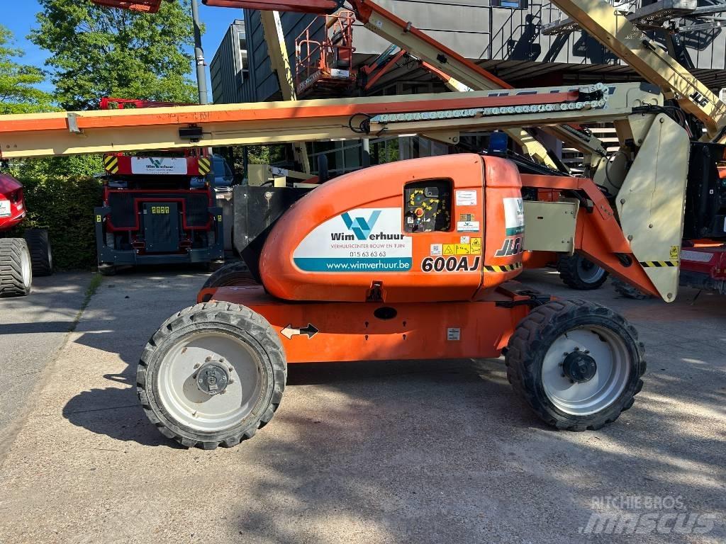 JLG 600 AJ Колінчаті підйомники