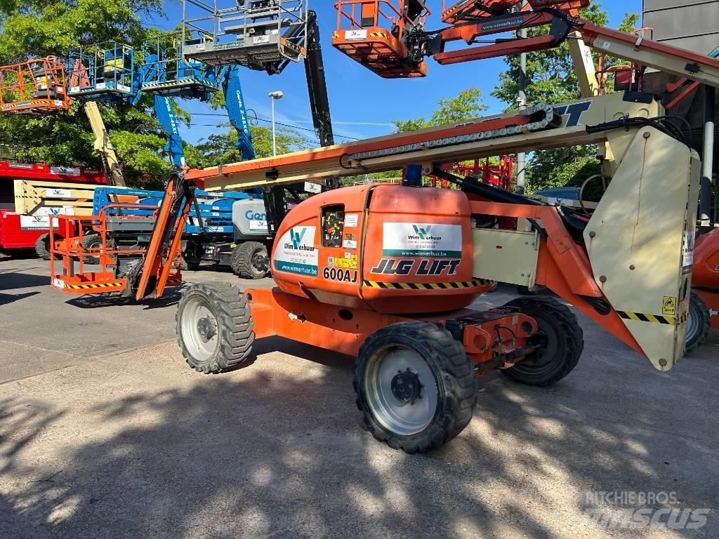 JLG 600 AJ Колінчаті підйомники