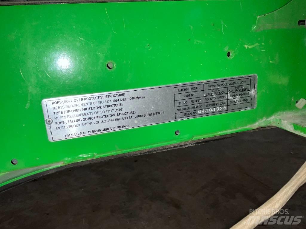 Yanmar Vio 20 / vio 25 Кабіна
