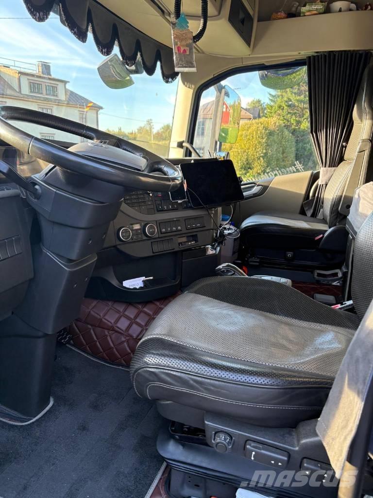 Volvo FH 13 500 Тягачі