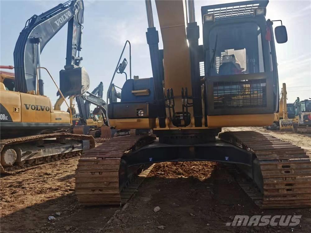 CAT 326D2 Гусеничні екскаватори